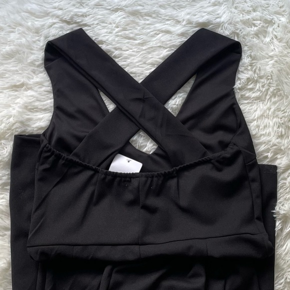 Forever 21 Black Plunging Neckline Jumpsuit, M - Picture 4 of 4